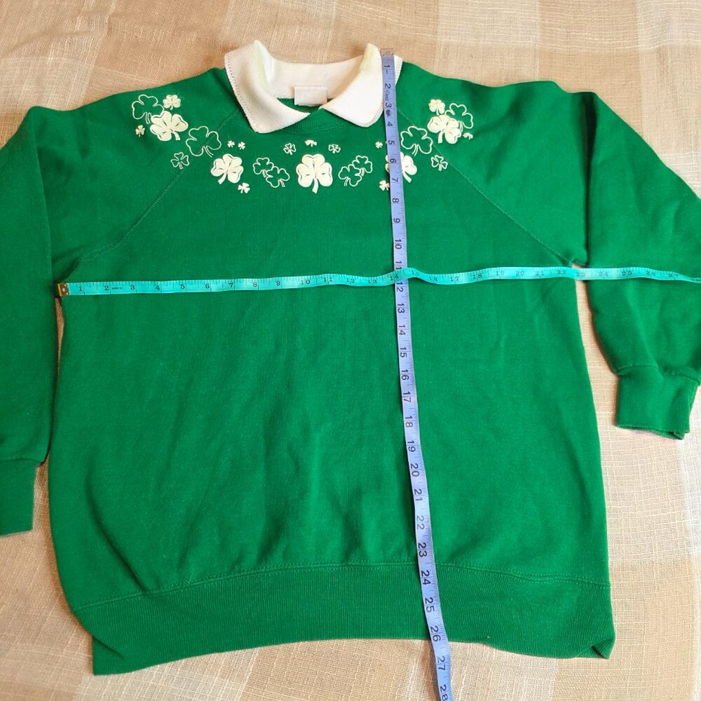 Cottagecore Granniecore Preppy Acedemia St. Patrick's Day Collared Sweatshirt - Picture 5 of 10